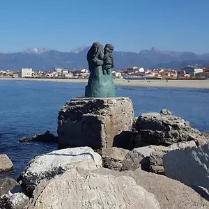 Sauro 2* Viareggio